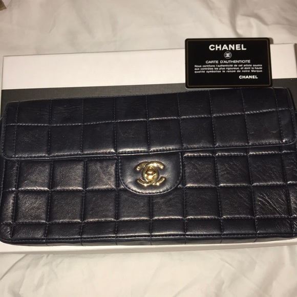 CHANEL VINTAGE BAG - Picture 1 of 1